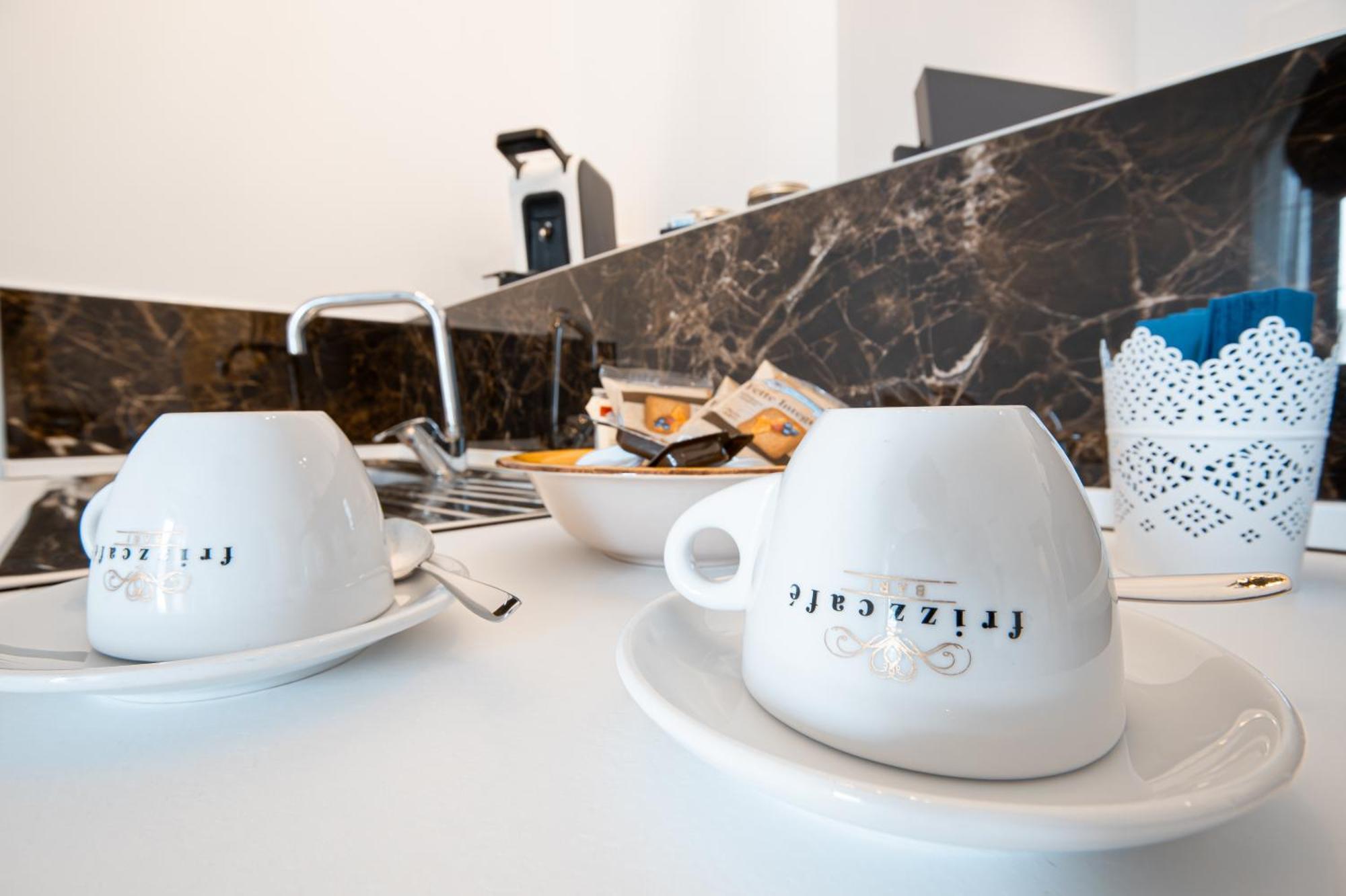 Ferienwohnung Frizzcafe Loft In Polignano A Mare Exterior foto